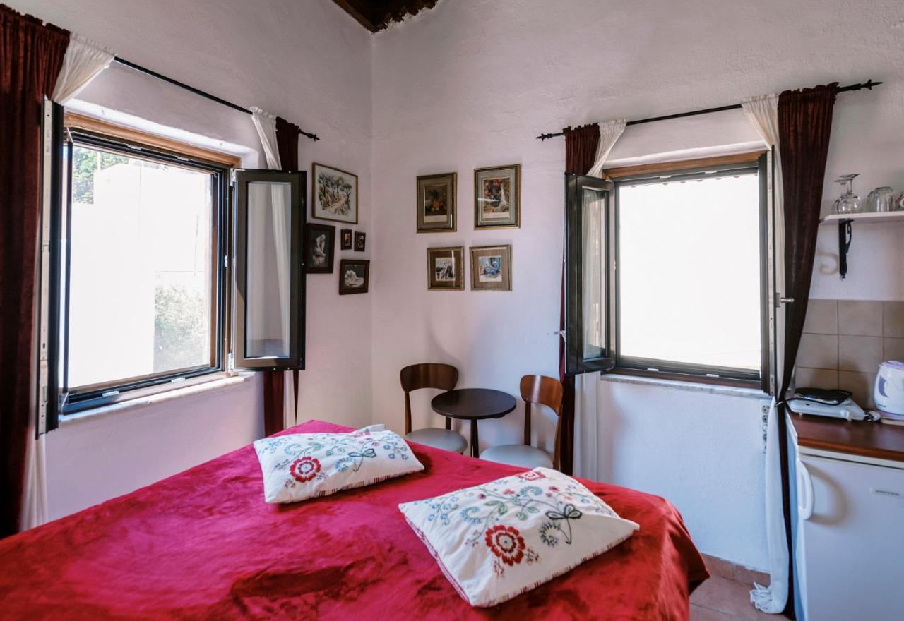 Kristina'S Rooms Rhodes City エクステリア 写真