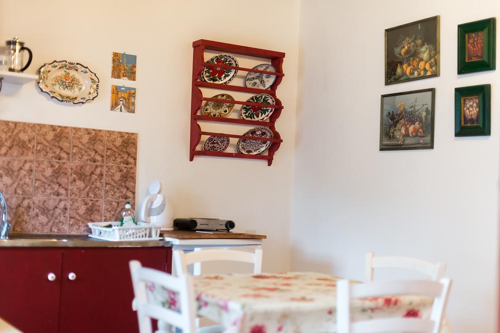 Kristina'S Rooms Rhodes City エクステリア 写真